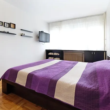 Big Blue - Apartment *